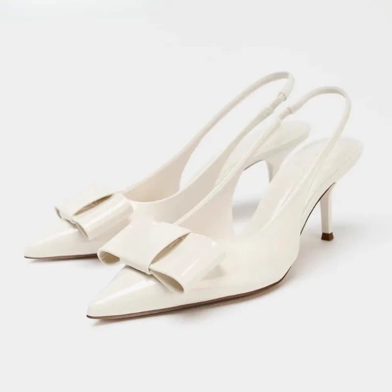 נעלי עקב גבוהות מעוצבות עם קשירת קשת אלגנטית לנשים, עשויות מעור פטנט, עם קדמה מחודדת מתאימות לאירועים מיוחדים